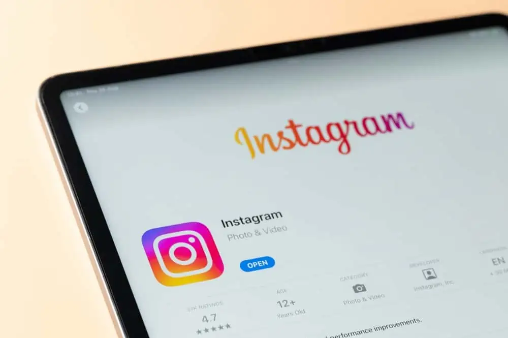 Why You May Wish To Appear Offline On Instagram